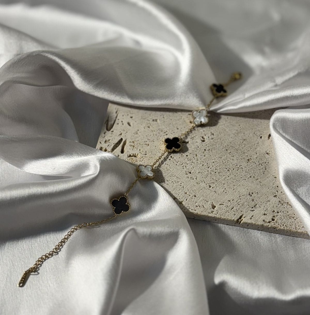 The Clove Bracelet